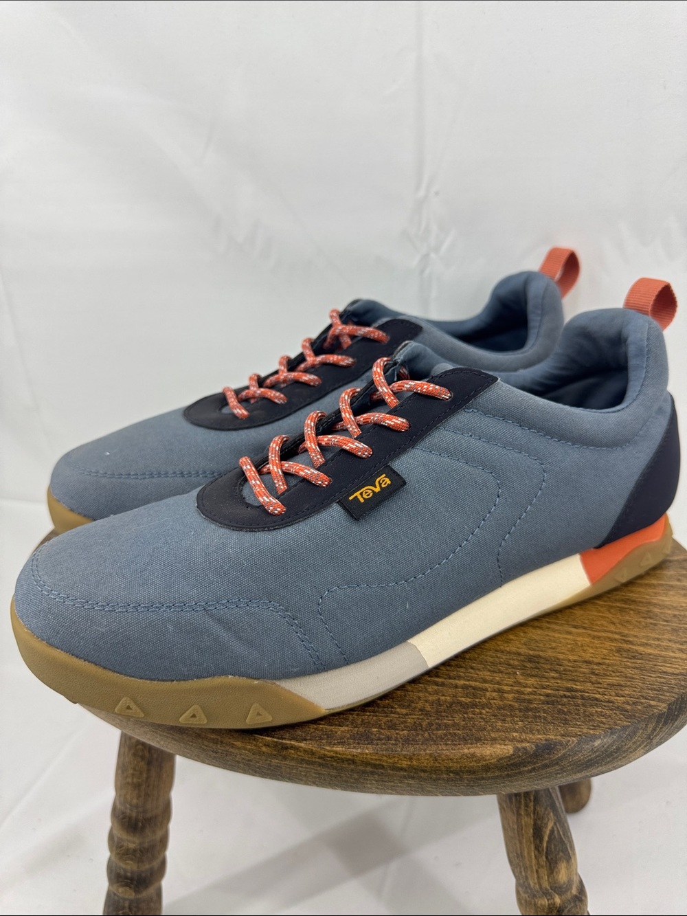 Teva Womens Wyldland Slate Blue Hiking Sneakers w/ Orange Accents, sz 8.5